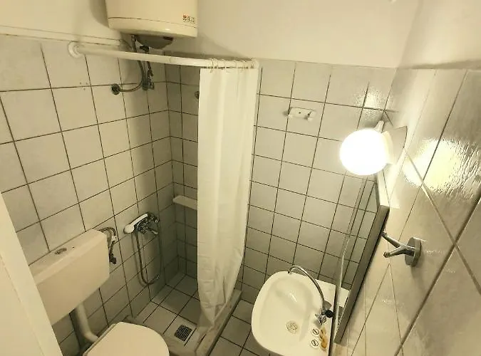 Centre